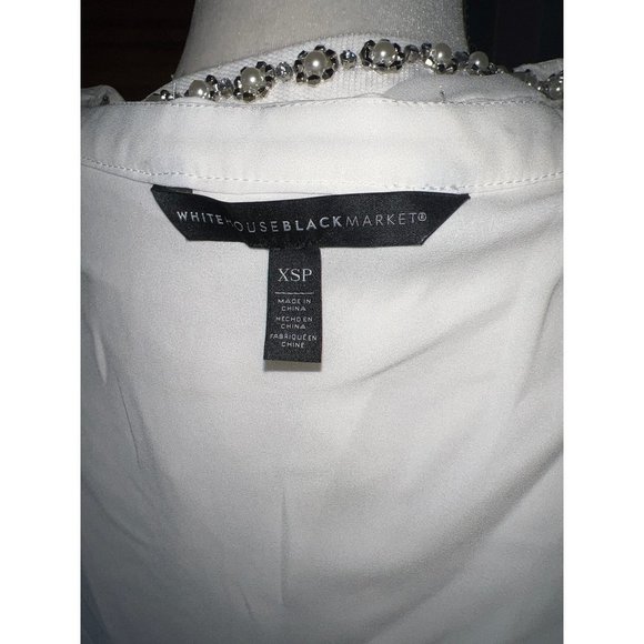 White House Black Market — XSP - Picture 10 of 11